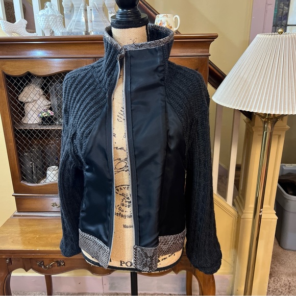 Oscar De La Renta Fall 07 Cashmere and German Python Cable Knit Sweater. Mint. - Picture 11 of 14